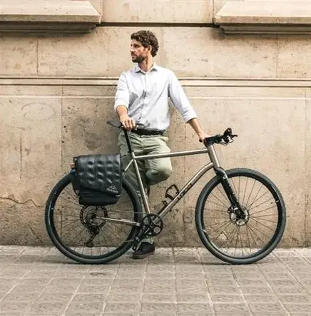 Torba na bagażnik SHAD Revive Messenger Bag